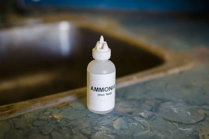 ammonia chemical on the sink
